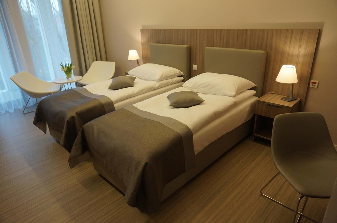 Hotel Mieszko II à Kamien Pomorski Extérieur photo